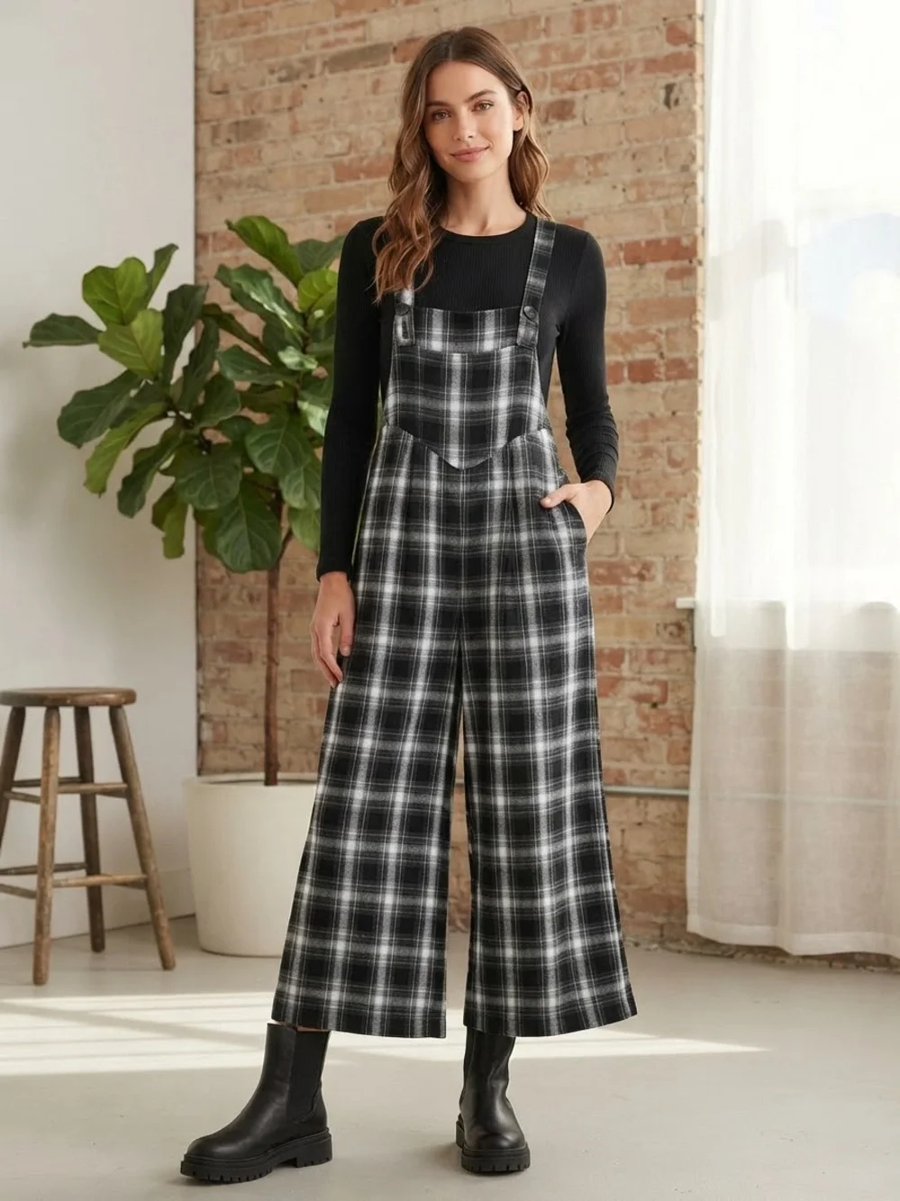 SHEIN Plaid Overall Jumpsuit M Black/White EUC